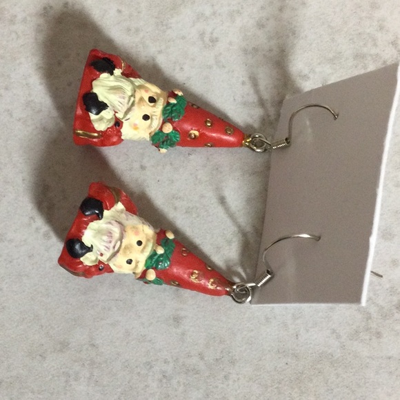 Santa cone shaped drop earrings - Picture 2 of 7